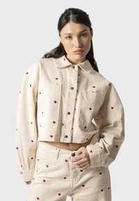 Kaotiko POCKETS MULTIHEART - Traper jakna - ivory