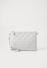 Δεν επιλέχθηκε, perla