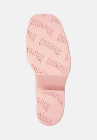 Camper BILLIE - Slip-ins med hög sula - medium pink
