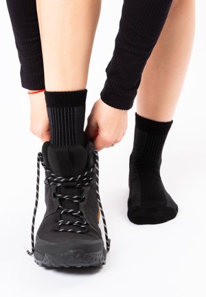 OCCULTO, 3 PACK WANDERSOCKEN UNISEX - Socken - schwarz-trek