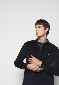 Barbour OVERSHIRT - Overhemd - navy