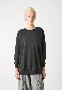 ONLY ONLLUCINDA O NECK - Sweatshirt - black