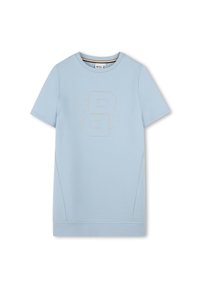 Ljusblå kortärmad t-shirt i mjukt material, med en framträdande broderad logotyp på framsidan och en klassisk rund halsringning.