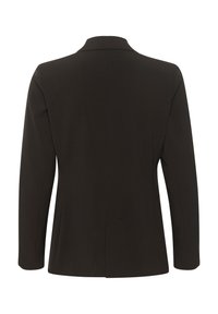 Blazer noir ajusté avec manches longues, épaules structurées et une fente arrière sur fond blanc.