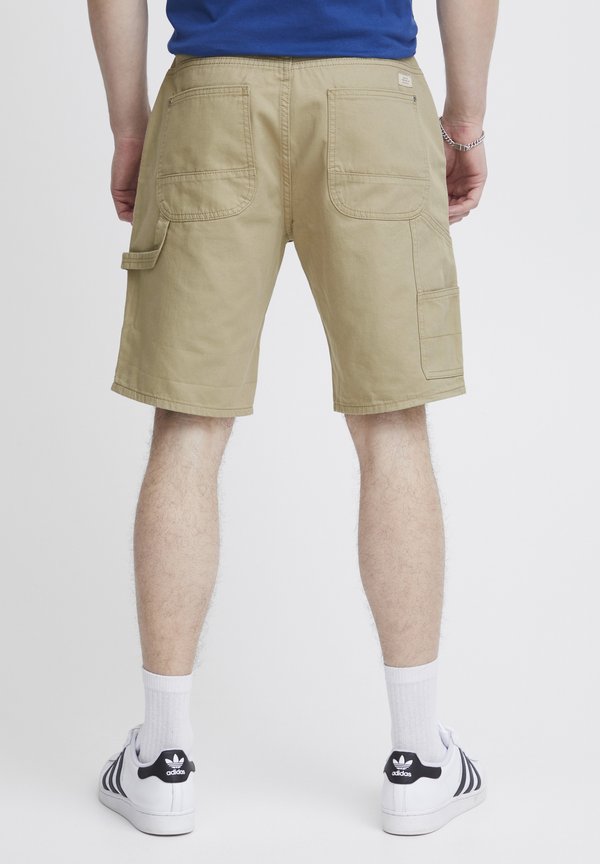 BHWOVEN REGULAR FIT - Denim shorts - crockery4