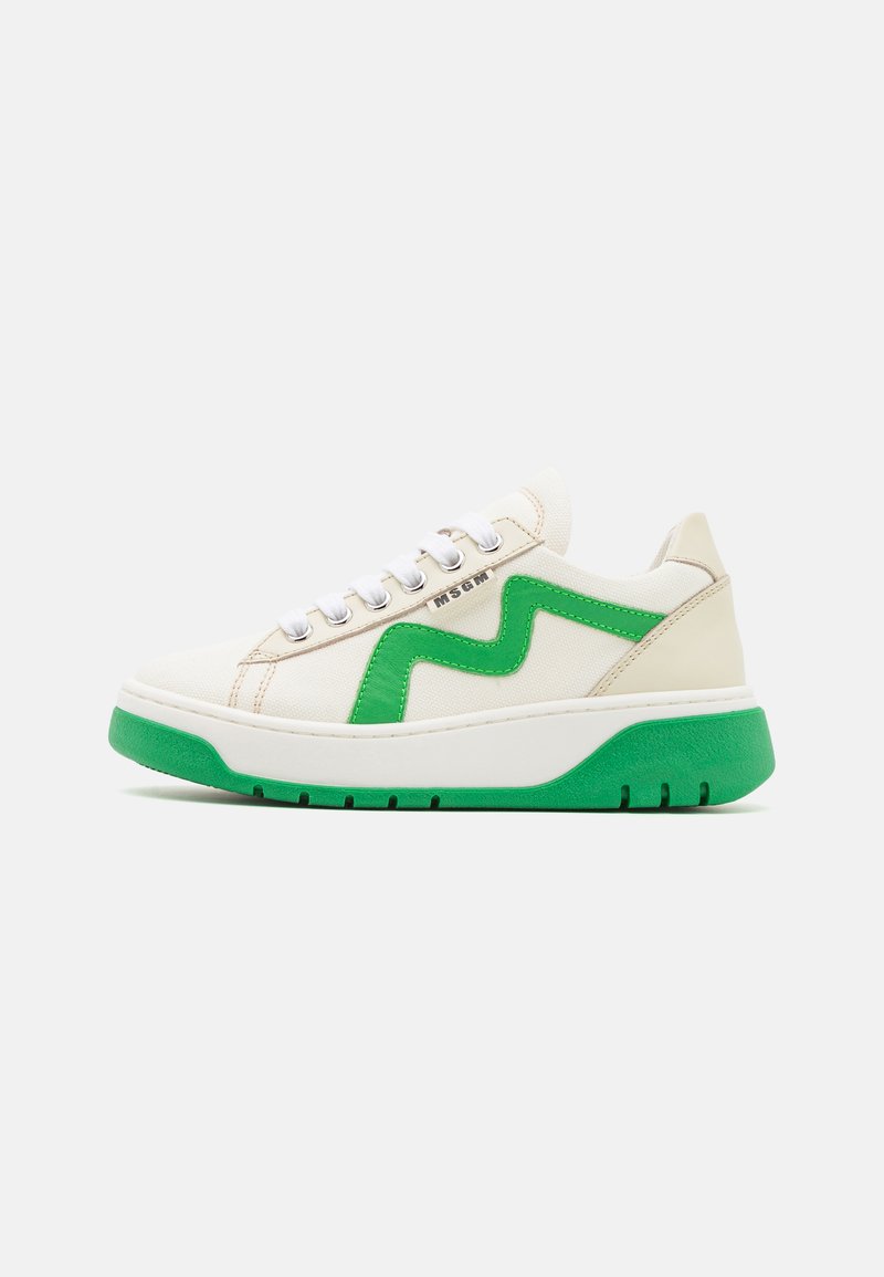Sneakers low