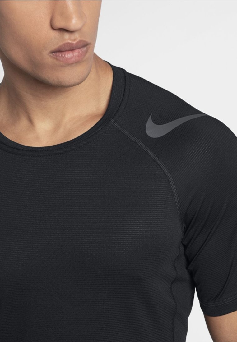 nike hypercool t shirt