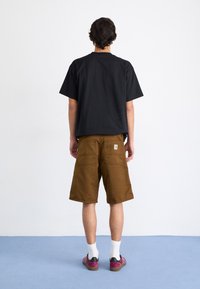 Carhartt WIP SIMPLE - Shorts - lumber rinsed