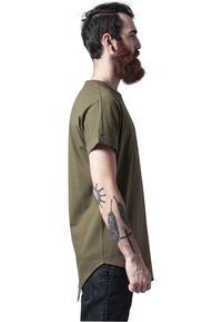 Urban Classics ASYMETRIC LONG TEE - Camiseta estampada - olive