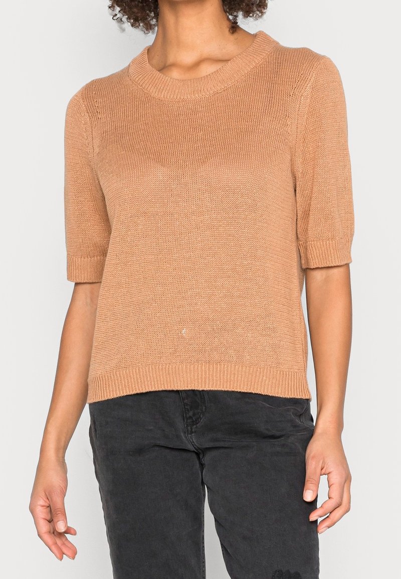 Part Two Sweter