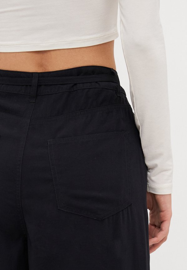 ONLBLEECKER ARIS LIFE - Trousers3