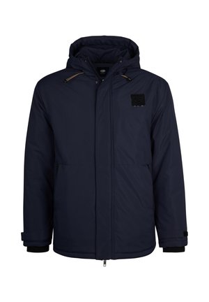 Marineblauwe gewatteerde jas met een ritssluiting aan de voorkant, een trekkoordcapuchon en elastische manchetten. Voorzien van een zwart logopatch op de borst en zijzakken.