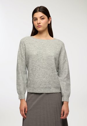 Maglione grigio chiaro con collo rotondo, maniche lunghe e dettagli luminosi discreti. Tessuto in maglia morbida con una vestibilità rilassata per il massimo comfort.