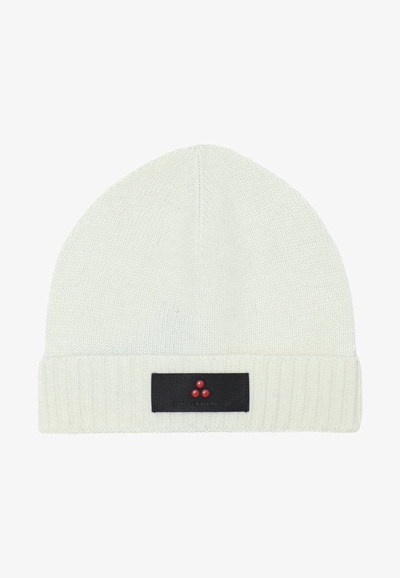 Berretto lavorato a maglia di colore crema chiaro con polsino a coste, dotato di un'etichetta nera decorata con tre punti rossi. Texture morbida, design a maglia stretta.