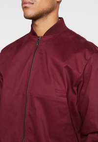 Topman Giubbotto Bomber - bordeaux