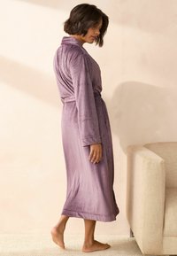 Next SUPERSOFT - REGULAR FIT - Morgonrock - lilac purple
