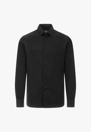 Černá dlouhá rukávová košile vyrobená z hladkého materiálu s límcem na knoflíky a jedním knoflíkem na každém manžetě. Jednoduchý, jednobarevný design.