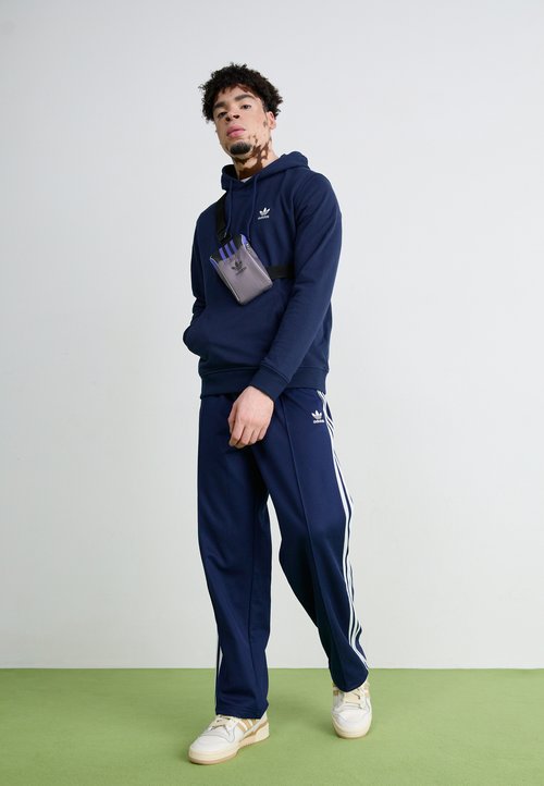 adidas Adicolor Baggy Fit Firebird Track Pants Night Indigo — foto 2