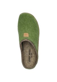 Zielony filcowy kapcie z brązowym skórzanym akcentem. Zasłonięty z tyłu, z teksturowaną wkładką i nadrukowanym logo marki wewnątrz.