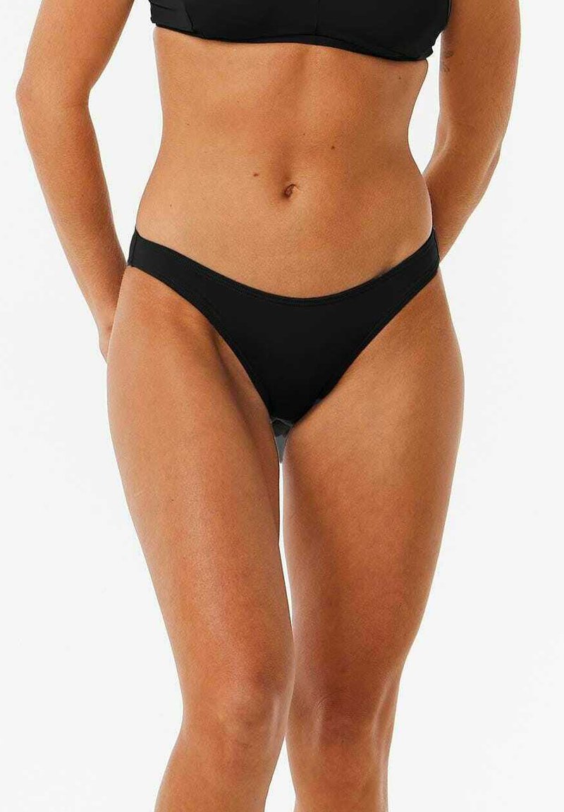 Schwarze Bikiniunterteile mit einem Design für moderate Abdeckung, hergestellt aus glattem, dehnbarem Stoff. Merkmale einen niedrigen Taillenbund und nahtlose Kanten.