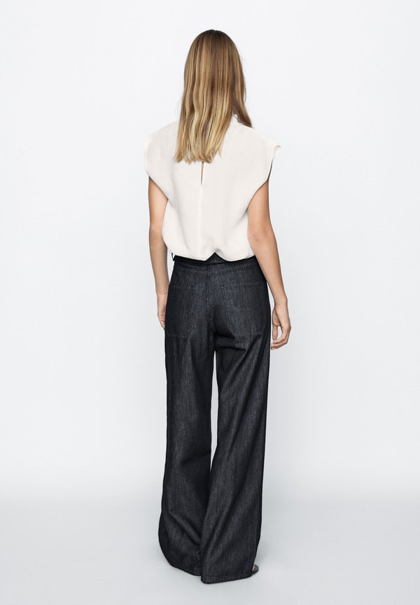 MID-RISE  - Straight leg jeans2