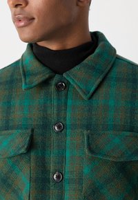 Scotch & Soda CHECKED OVERSHIRT - Light jacket - green