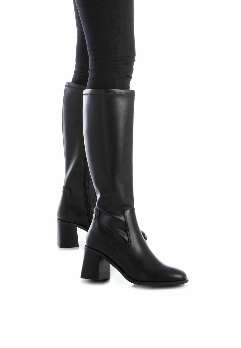 XTI Botas - black