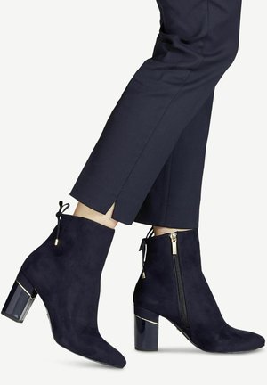 BOOTS - Bottines - navy