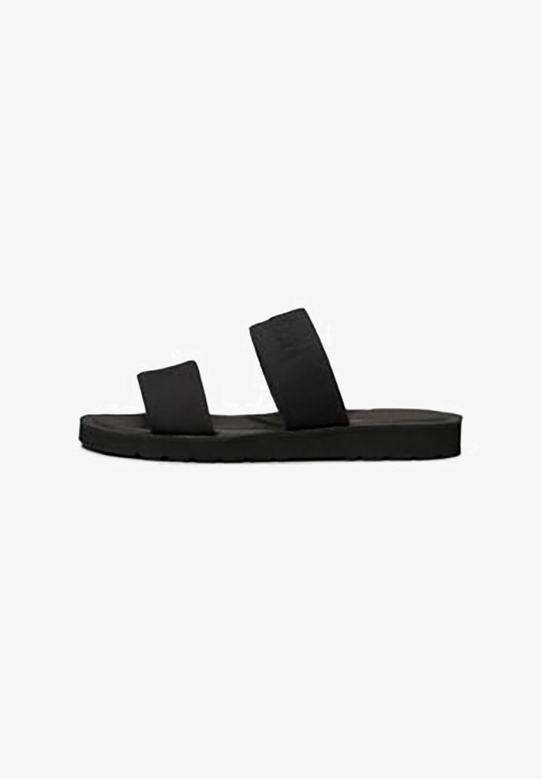 Schwarze Sandalen mit zwei breiten Riemen über dem Fuß und einer strukturierten Sohle. Das Design ist schlicht mit einer flachen Sohle und ohne zusätzliche Akzente.