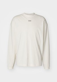 Unselected, open white