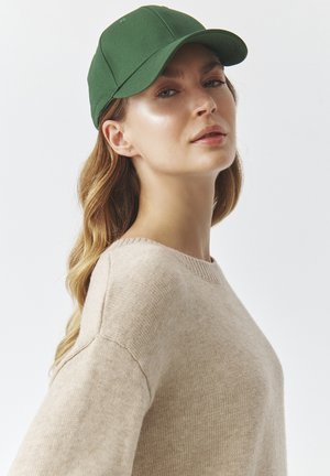 Cap - dark green