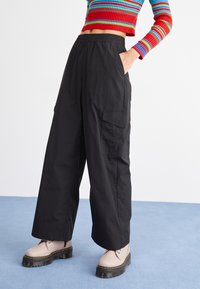 Alpha Industries - NYLON PANT - Kapsáče - black Miniatúrny obrázok 1