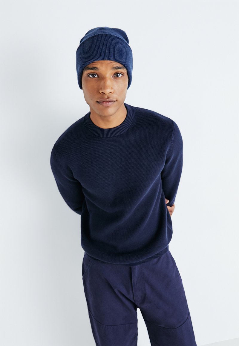 Selected Homme - LS STRUCTURE CREW NECK NOOS - Vesta - sky captain, Povećaj