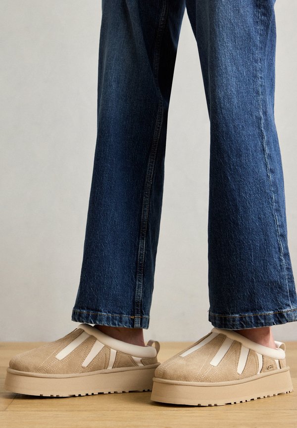 TAZZ SUNWAVE - Mules - mustard seed3