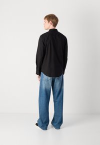 Calvin Klein SOLID CLASSIC SHIRT - Finskjorte - black