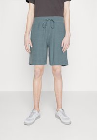 Redefined Rebel KOBE - Shorts - smoke blue