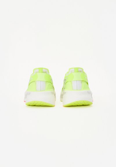 adidas by Stella McCartney ASMC ULTRABOOST 5 - Bėgimo batai plentui - solar yellow