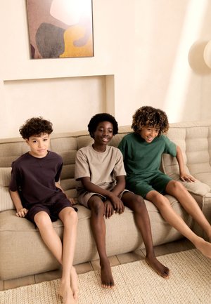 Next, REGULAR FIT - SHORT PYJAMAS 3 PACK  SET - Nattøj sæt - cement green brown plain