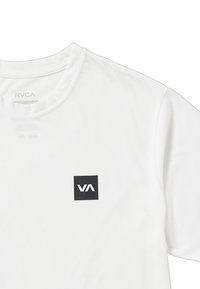 White short-sleeve T-shirt made of smooth fabric featuring a black square logo with white letters "VA" on the left chest area.
