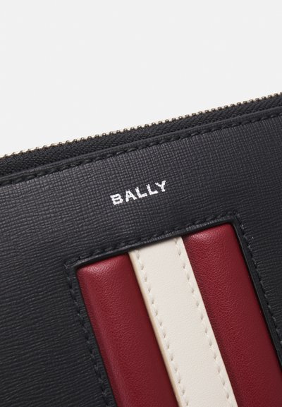 Bally MYTHOS - Vakarsomiņa - black/red/bone pall