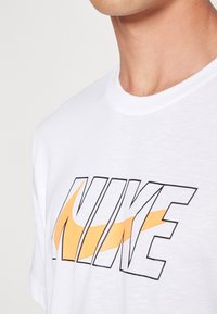 Nike Performance TEE  - Camiseta deportiva - white