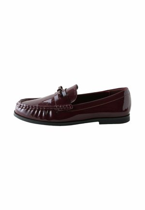 REGULAR FIT  - Loaferit/pistokkaat - berry red patent