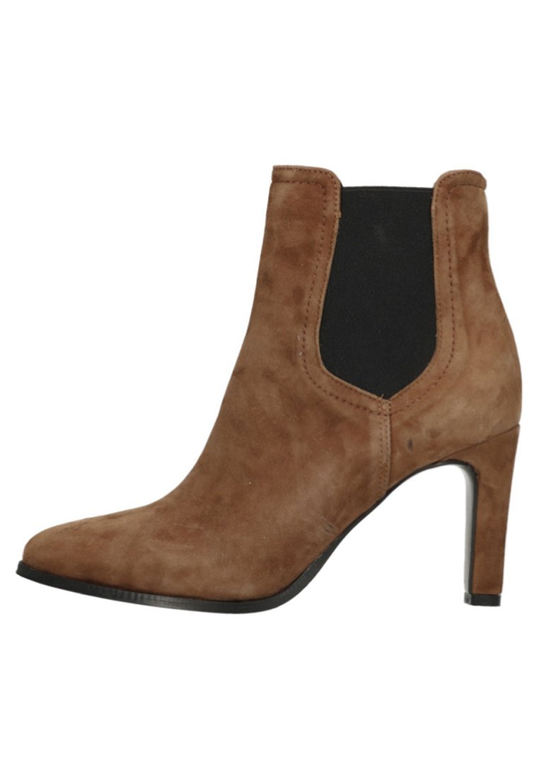 sacha boots