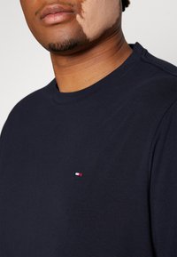 Tommy Hilfiger - Bluzka z długim rękawem