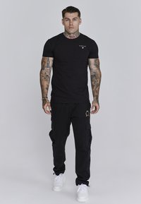 SIKSILK - T-shirt basic