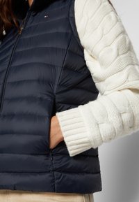 Tommy Hilfiger Väst - dark blue