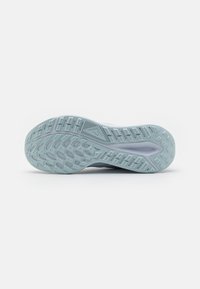Nike Performance JUNIPER 2 GTX - Zapatillas de trail running - light smoke grey/black/football grey/glacier blue/white