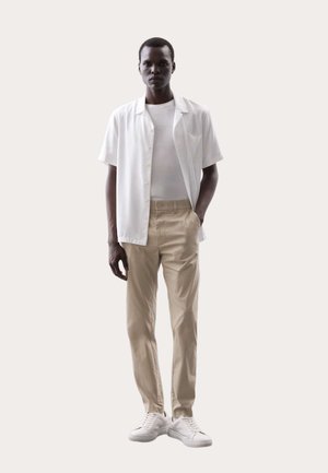 SLIM FIT - Chinosy