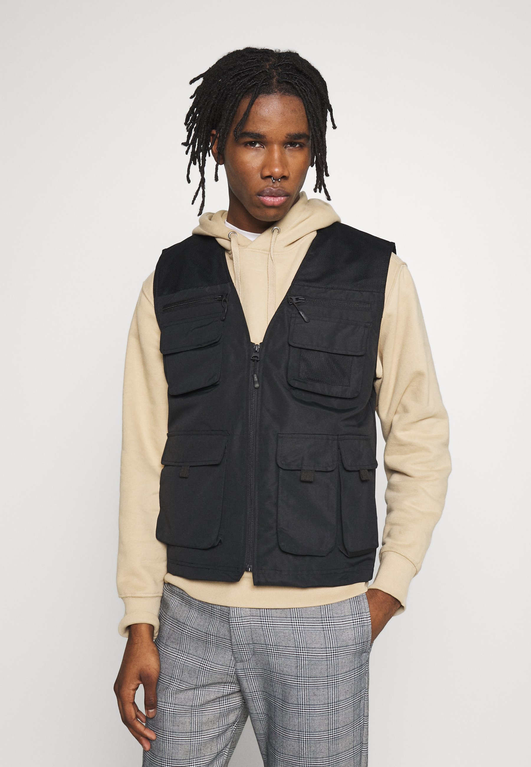 Brave Soul MADDOX Vest black Zalando.no Brave Soul Vest - stone