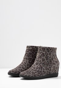 Shoe The Bear Ankle boot